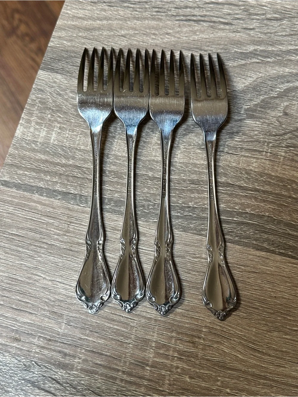 (4) Oneida Oneidacraft CHATEAU Deluxe Stainless Dinner Forks Set Of 4